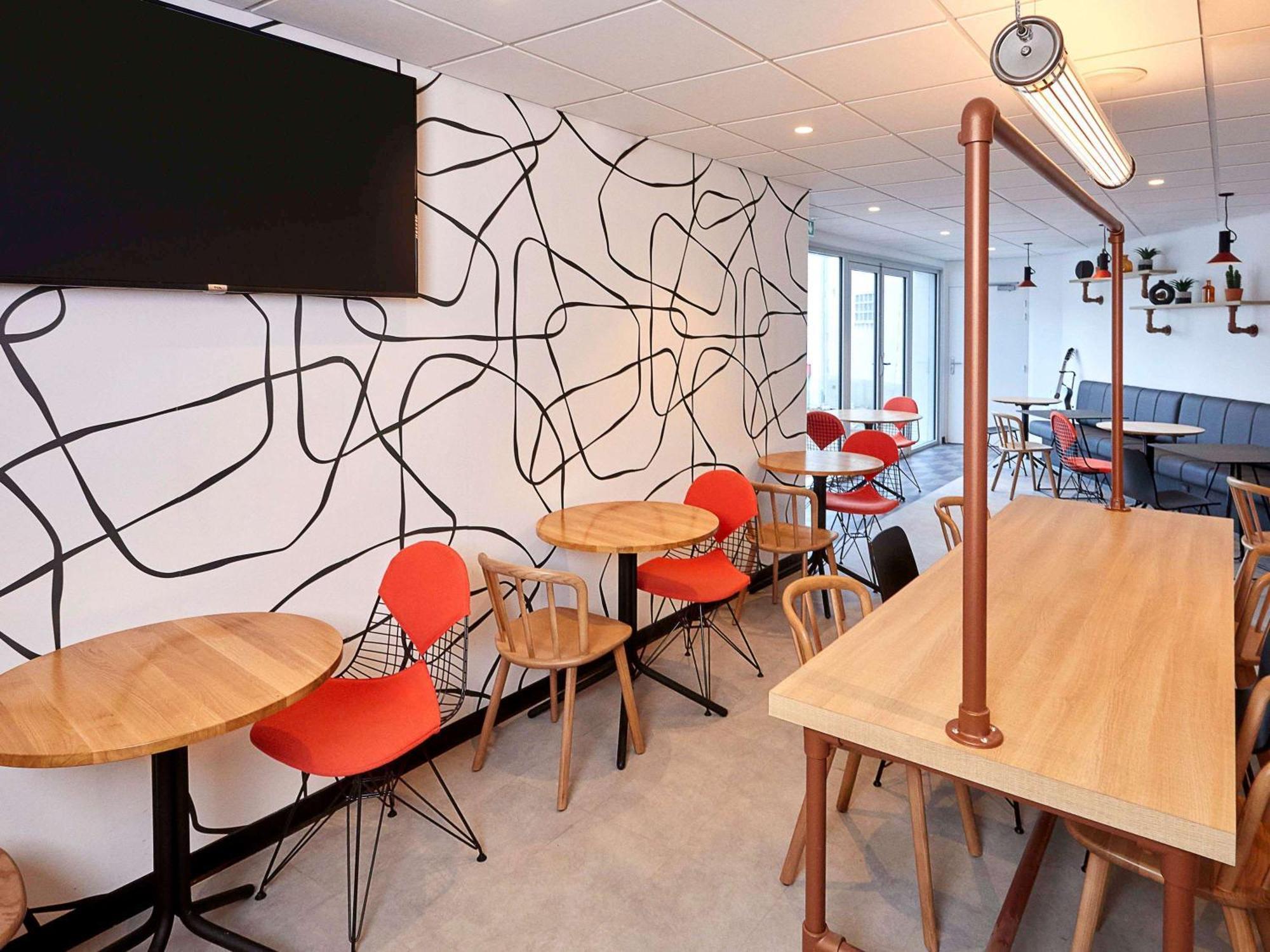 Ibis Auxerre Centre Hotel Екстериор снимка